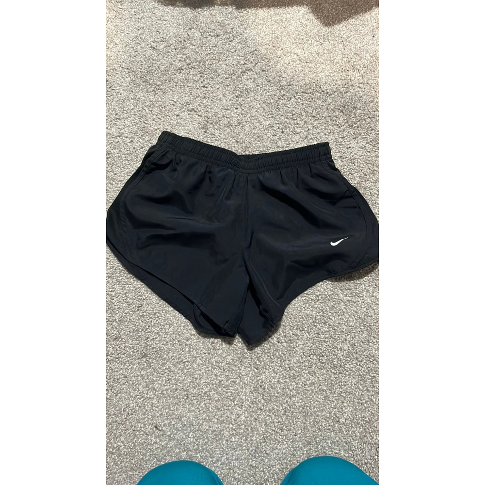 Nike Girl’s Dri-Fit Shorts w/lining and drawstring Youth Small EUC